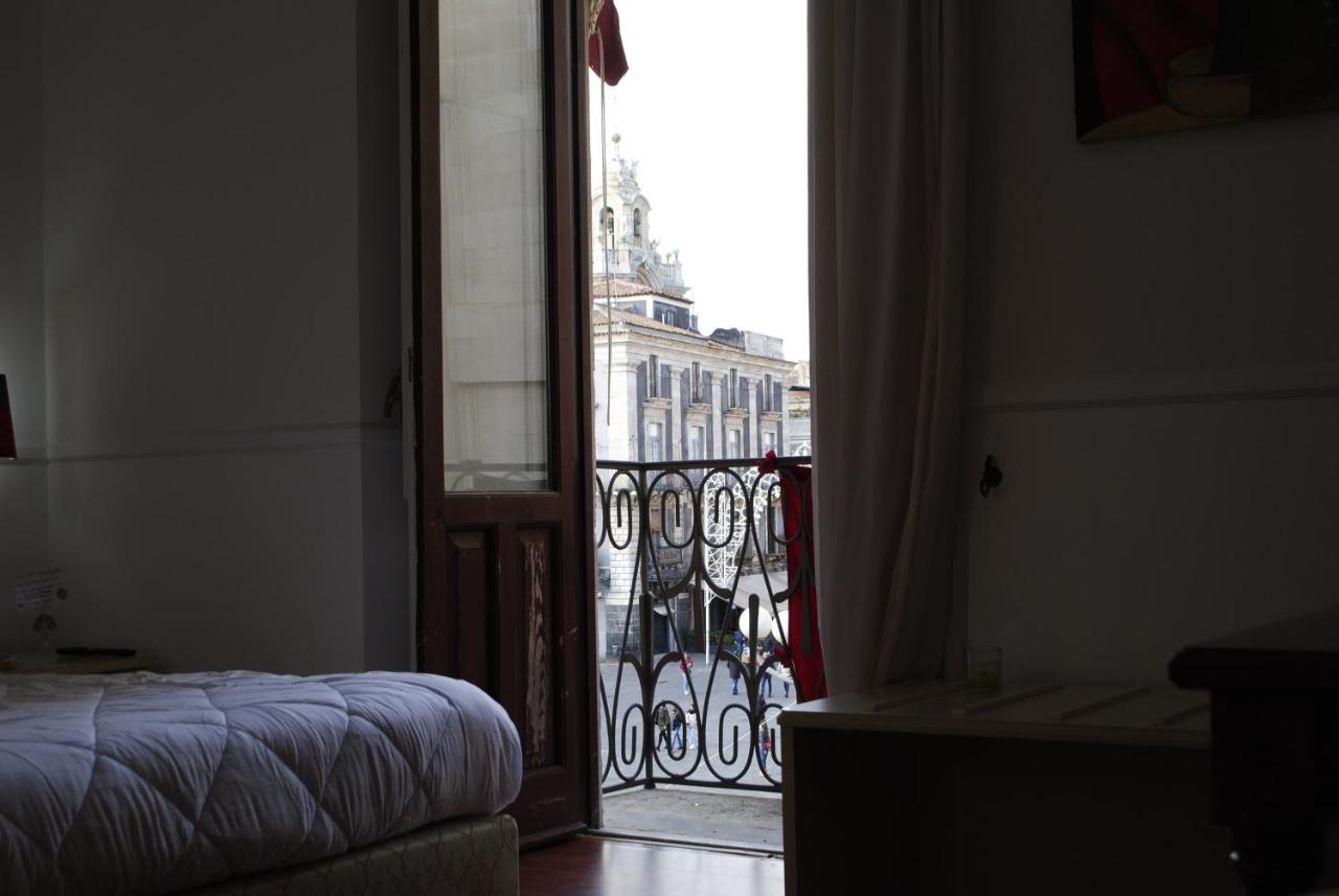 B&B Palazzo Sant'Alfano Катания Экстерьер фото