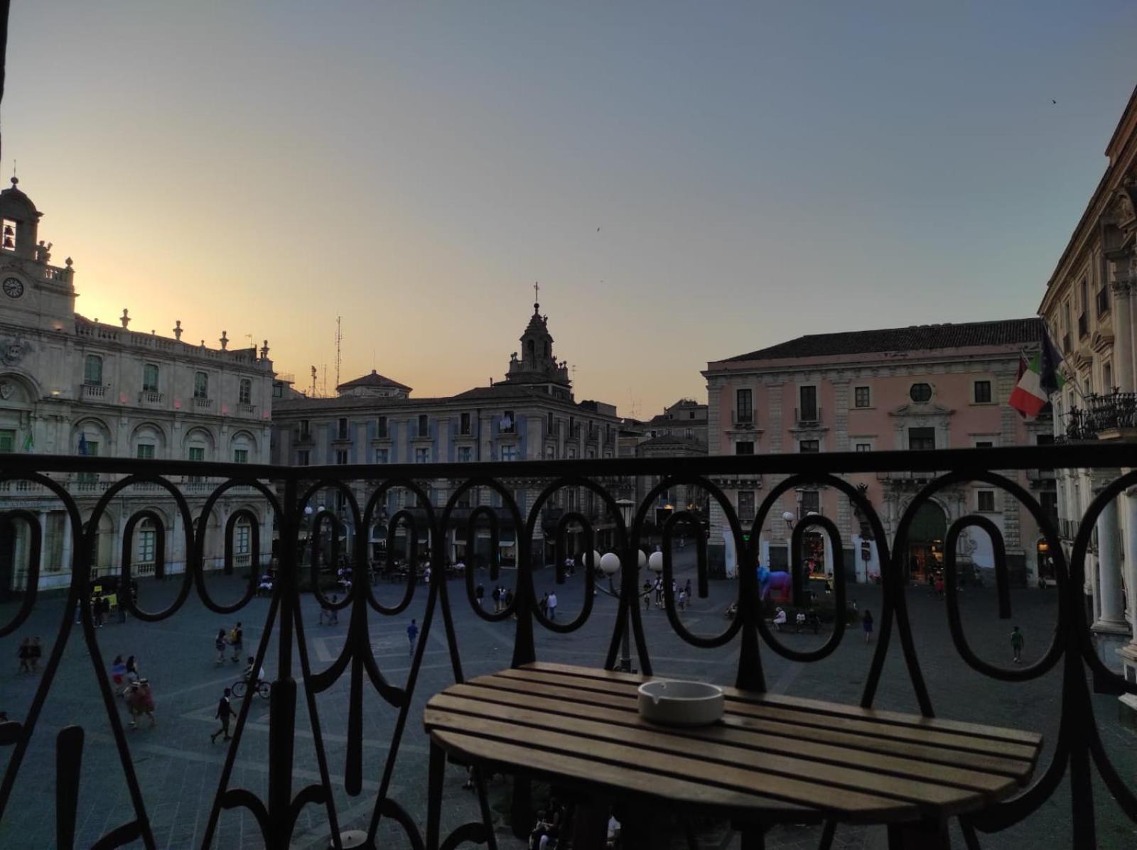 B&B Palazzo Sant'Alfano Катания Экстерьер фото